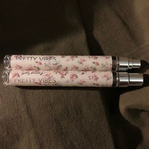 Pretty Vibes perfume